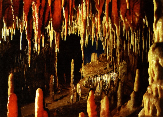 Пещера Dambovicioara. Румыния